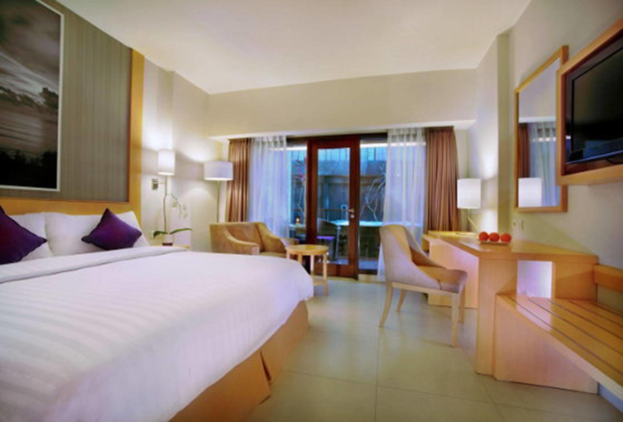Quest Hotel Kuta By Aston Dış mekan fotoğraf
